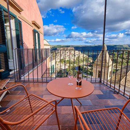 Casa Rosa Lägenhet Ragusa Exteriör bild