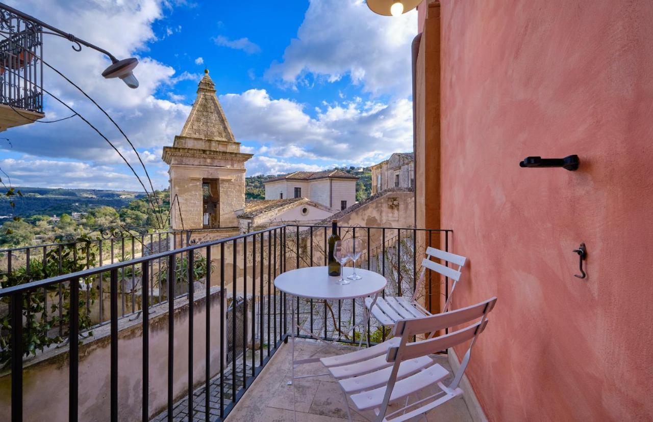 Casa Rosa Lägenhet Ragusa Exteriör bild