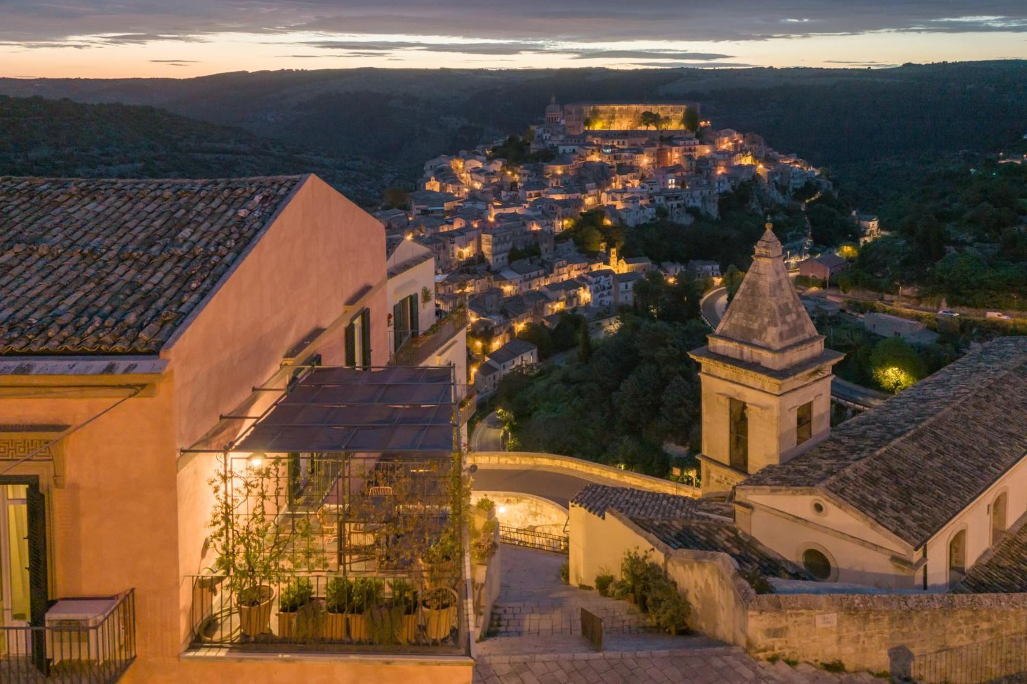 Casa Rosa Lägenhet Ragusa Exteriör bild