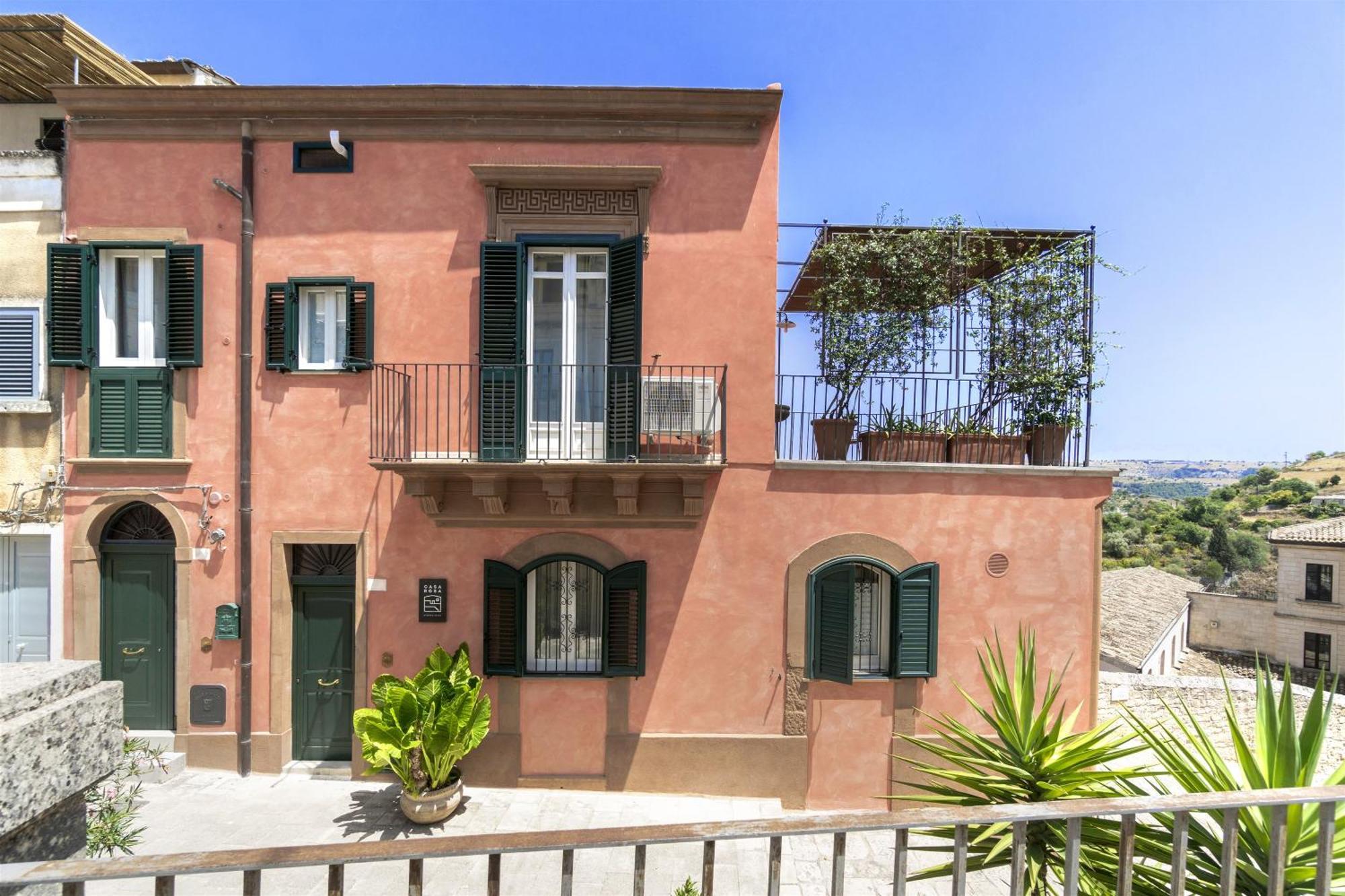 Casa Rosa Lägenhet Ragusa Exteriör bild